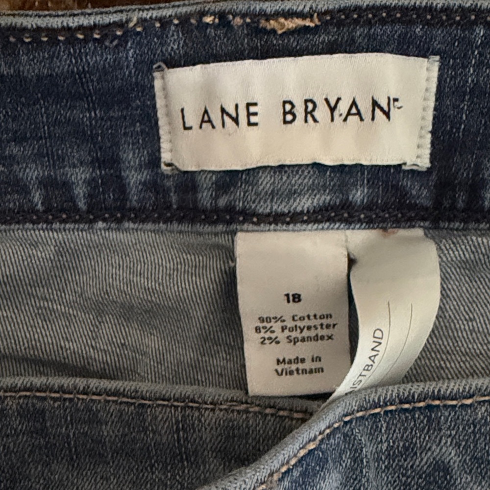 Lane Bryant Womans Relaxed Denim Jeans size 18 - Picture 3 of 5